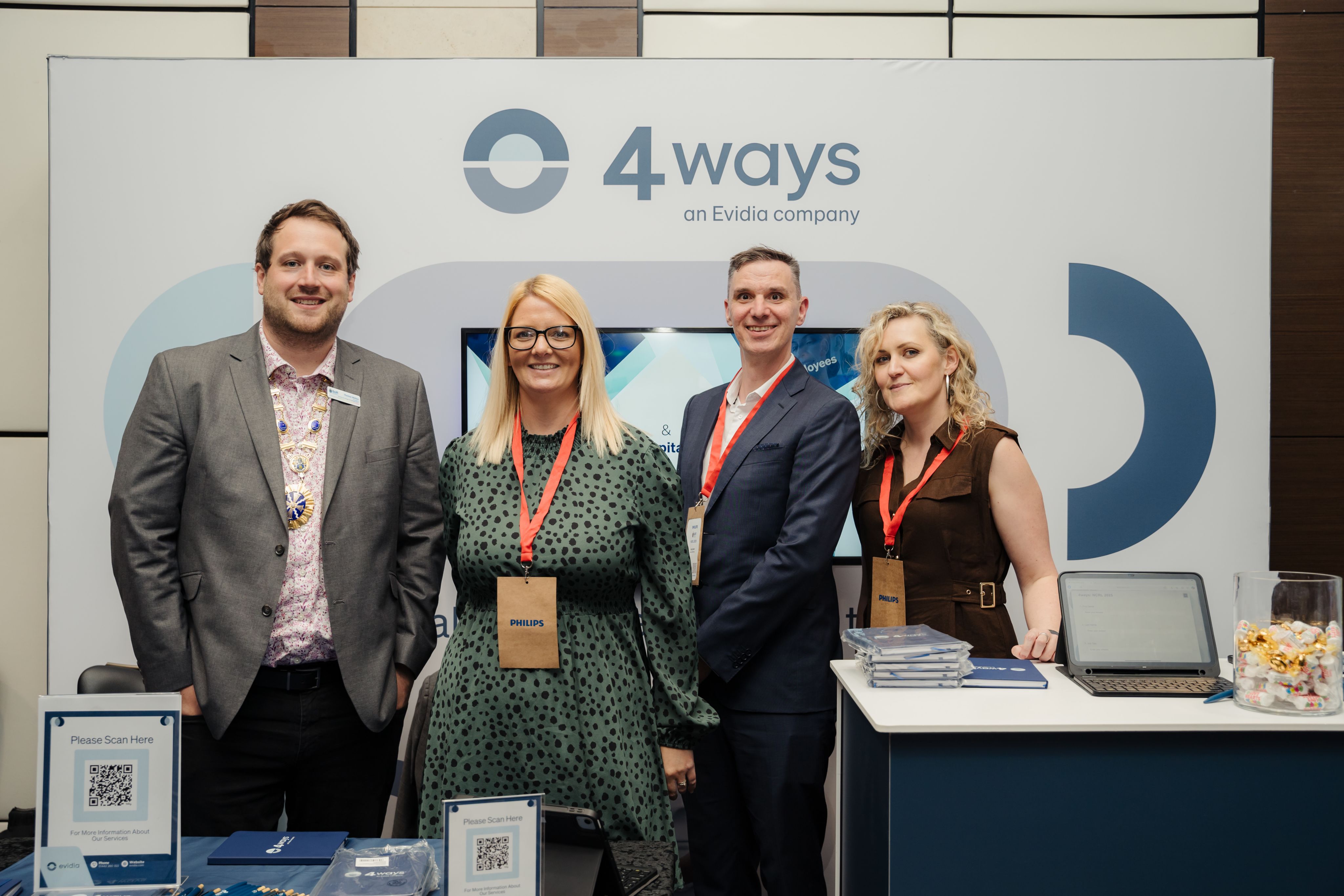 Tom Welton, past president of the SoR (L) with industry partners at NCRL